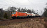 145-CL 002 der ArcelorMittal schleppte am 18.02.18 einen Kesselwagenzug durch Burgkemnitz Richtung Bitterfeld.