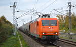 AMEH Trans - ArcelorMittal Eisenhüttenstadt Transport GmbH, Eisenhüttenstadt [D] mit  145-CL 001  [NVR-Nummer: 91 80 6145 081-6 D-EKO] und einem Getreidezug am 13.10.22 Durchfahrt Bahnhof Berlin Hohenschönhausen.