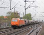 Am 27.04.2013 konnte auch die 145-CL 002 der Arcelor Mittal mit Kesselwagenzug aus Richtung Seelze kommen in Hannover-Linden/Fischerhof abgelichtet werden.