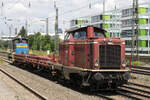 BayernBahn V100 1365 (211 365) mit einer kurzen Fuhre, München Heimeranplatz, 10.06.2022 (am anderen Ende befindet sich BayernBahn 362 558-9)