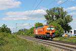 Nachschuss auf 192 008 von BBL Logsitik, als diese am Nachmittag des 29.05.2020 als Lokzug aus Basel Bad Rbf durchs Industriegebiet von Buggingen in Richtung Freiburg (Breisgau) fuhr.