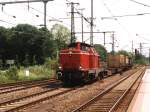 D21 (ex-DB 211 125-0) der Bentheimer Eisenbahn AG mit Gterzug 215 zwischen Coevorden-De Heege (Die Niederlande) und Bad Bentheim auf Bahnhof Bad Bentheim am 16-6-2001. Bild und scan: Date Jan de Vries.