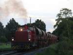 Eine qualmende D22 als Drcklok mit Gterzug 229 Coevorden de Heege-Bentheim Nord bei Esche am 18-9-2012.