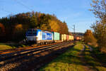 193 842 Boxxpress mit einem Containerzug bei Postbauer-Heng Richtung Nürnberg, 14.11.2020