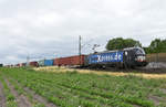 Vectron 193 853-9 von BoxXpress kommend aus Richtung Lüneburg, unterwegs mit einem Containerzug.