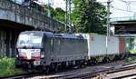 boxXpress.de GmbH, Hamburg [D] mit der MRCE Vectron  X4 E - 871  [NVR-Nummer: 91 80 6193 871-1 D-DISPO] verlässt den Hafen Hamburg mit einem Containerzug am 22.05.23 Bahnhof Hamburg-Harburg.