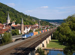 193 841 BoxXpress mit Containern Richtung Norden in Gemünden am Main.Aufgenommen am 10.9.2016.