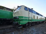 Anfang Oktober 2021 war in Brohl-Lützing die 1975 gebaute Diesellokomotive 218 396-0 abgestellt.