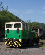 Die D8 der der Brohltal Eisenbahn (BE), ex. R.Folgolin, Neuwied, ex Zementfabrik Bonn, am 18.08.2011 in Brohl-Lützing auf der Gleisanlage. Die Lok ist eine Normalsprur Diesellok, und wurde 1972 von Jung unter der Fabriknummer 14 128 als Typ RK 8 B gebaut. Im Jahr 2005 kam sie zur Brohltalbahn.