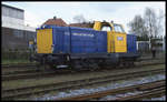 Am 22.4.2001 hatte die TWE Diesellok 132 wieder ein neues Outfit erhalten.  In blau gelber Connex Lackierung rangierte sie an diesem Tag im BW Lengerich Hohne der Teutoburger Wald Eisenbahn.