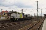 106 008 fährt am 18.04.15 mit einer Class 66 durch Heidenau.