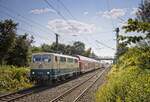 111 174-9 zieht den RE3-Ersatzzug, welcher von der Centralbahn mit DB-Gebrauchtzug-Fahrzeugen gestellt wird, durch Nordbögge (20.07.2021)