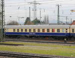 Centralbahn - Personenwagen WGm 56 80 89-40 106-7 (ex DB) abgestellt im Bahnhofsareal von Basel Badischer Bahnhof Standort des Fotografen im Parkhaus gegenüber des Bahnhof am 23.11.2016