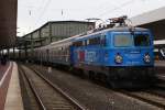 1042 520-8 mit einem Sonderzug in Duisburg Hbf am 29.08.2010