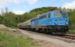 Und nochmal in voller Pracht: 1042 520-8 mit Sonderzug DPF 69426 von Kiel nach Karlsruhe. Aufgenommen am 13.05.2012 in Oberrieden.