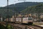 185 581 „Ewals Cargo Care“ mit passendem Zug am 19.08.2010 in Koblenz, leider nur „notgeschlachtet“.