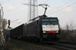 Black Lok ES 64 F4-207 der CTL mit BlackBoxx Zug am B Bismarck. 23.3.2010