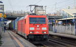 DB Cargo Deutschland AG  mit  185 262-3  [NVR-Number: 91 80 6185 262-3 D-DB] und KLV-Zug (LKW WALTER Trailer) am 21.01.19 Durchfahrt Bf.