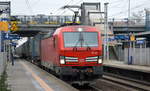 DB Cargo Deutschland AG mit  193 316  [NVR-Number: 91 80 6193 316-7 D-DB] mit KLV-ZUg (LKW Walter Trailer) ab Rostock am 13.02.19 Bf.