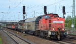 DB Cargo Deutschland AG mit  298 328-6  [NVR-Nummer: 98 80 3298 328-6 D-DB] und gemischtem Übergabe-Güterzug Richtung Seddin am 30.04.19 Bf.