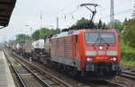 DB Cargo Deutschland AG mit  189 057-3  [NVR-Nummer: 91 80 6189 057-3 D-DB] mit Containerzug am 22.05.19 Berlin-Hirschgarten.
