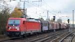 DB Cargo AG [D] mit  187 114  [NVR-Nummber: 91 80 6187 114-4 D-DB] und einigen Güterwagen Richtung Ziltendorf am 07.11.19 Berlin Hirschgarten.