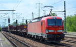 DB Cargo AG [D] mit  193 393  [NVR-Nummer: 91 80 6193 393-6 D-DB] mit einem Coilzug (leer) Richtung Ziltendorf EKO am 18.06.20 Bf. Flughafen Berlin Schönefeld.
