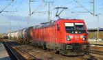 DB Cargo AG [D] mit  187 102  [NVR-Nummer: 91 80 6187 102-9 D-DB] und gemischtem Kesselwagenzug Richtung Rangierbahnhof Seddin am 24.11.20 Bf.