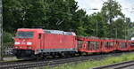 DB Cargo AG [D] mit ihrer  185 310-0  [NVR-Nummer: 91 80 6185 310-0 D-DB] und einem PKW-Transportzug am 06.07.23 Höhe Bahnhof Dedensen-Gümmer.