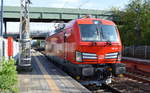 DB Cargo AG  mit der neuen  193 382  [NVR-Nummer: 91 80 6193 382-9 D-DB] am 13.08.19 Durchfahrt Bahnhof Berlin-Hohenschönhausen.