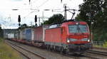 DB Cargo AG [D] mit  193 384  [NVR-Nummer: 91 80 6193 384-5 D-DB] und Taschenwagenzug am 27.08.20 Bf.