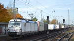 DB Cargo AG [D] mit  193 368  [NVR-Nummer: 91 80 6193 368-4 D-DB] und Containerzug Richtung Frankfurt/Oder am 22.10.20 Berlin Hirschgarten.