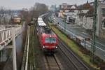 DB Cargo Siemens Vectron 193 345 am 23.01.21 in Mainz Weisenau von einer Brücke fotografiert 