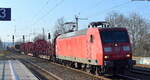 DB Cargo AG [D] mit  145 033-7  [NVR-Nummer: 91 80 6145 033-7 D-DB] und gemischtem Güterzug am 10.03.22 Durchfahrt Bf.