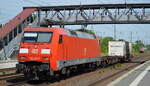DB Cargo AG [D] mit  152 112-9  [NVR-Nummer: 91 80 6152 112-9 D-DB] und einigen Taschenwagen Richtung Rbf.