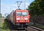 DB Cargo AG [D] mit  185 375-3  [NVR-Nummer: 91 80 6185 375-3 D-DB] und einem Containerzug  am 05.07.22 Durchfahrt Bahnhof Dedensen Gümmer.
