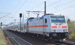DB Fernverkehr AG  mit  146 558-2  [NVR-Nummer: 91 80 6146 558-2 D-DB] und Doppelstock IC Richtung Dresden HBf.