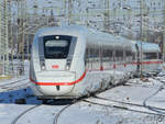 Einen ICE 4 (Triebzug 9212) habe ich bei der Durchfahrt am Hauptbahnhof Wanne-Eickel abgelichtet.