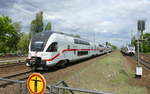 DB Fernverkehr mit IC2-Treffen auf den Gleisen 3 & 4 mit dem Triebzug 4110 109 im Vordergrund.