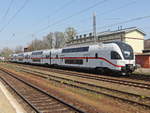 Durchfahrt Triebzug 4 110 610-1 (93 85 4 110 610-1 CH-DB) in Richtung Warnemünde durch den Bahnhof Zossen am 28. April 2021.