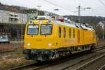 702 203 DB Netz Instandhaltung in Wuppertal Steinbeck, am 08.02.2022.