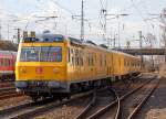 Der Schienenprüfzug 2 (SPZ 2)  - 719 501-9 / 720 001-7 / 719 001-0 der DB Netz AG (Netzinstandhaltung Fahrwegmessung)  durchfährt (wohl auf Messfahrt) am 28.02.