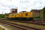 DB Netz Instandhaltung 203 310-8 mit 9146 002-7 in Darmstadt-Kranichstein am 19.05.23