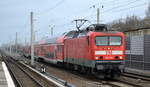 DB Regio Nordost mit  114 005  (NVR-Nummer   91 80 6114 005-2 D-DB ) und dem RE5 nach Wünsdorf/Waldstadt am 19.02.21 Berlin Blankenburg.