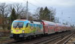 DB Regio AG, Region Nordost mit  182 005  [NVR-Nummer: 91 80 6182 005-9 D-DB] und dem RE1 nach Frankfurt/Oder am 03.01.22 Berlin Hirschgarten.