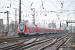 DB Regio Bobmardier Twindexx 446 019 und 446 xxx am 02.02.19 in Frankfurt am Main Main von einen Gehweg aus fotografiert per Telezoom