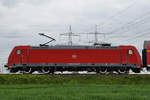 Die Elektrolokomotive 146 260 zog Anfang Mai 2020 einen Regionalzug durch Bochum.
