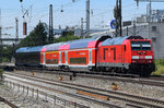 245 013 schiebt ihren RE von Mühldorf nach München.
