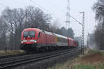 DB Systemtechnik 182 506 zieht durch Solingen die Innovativen Güterwagen.