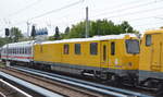 DB Systemtechnik mit dem Fahrwegmesszug GMTZ  726 101  (D-DB 99 80 9560 001-6) am Haken von DB Netz AG -Instandsetzung/Maschinenpool, Berlin mit  111 059-2  (NVR:  91 80 6111 059-2 D-DB ) und einem IC
